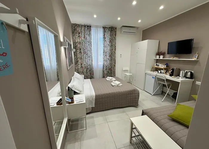 Di Passaggio Гостьовий будинок Барі